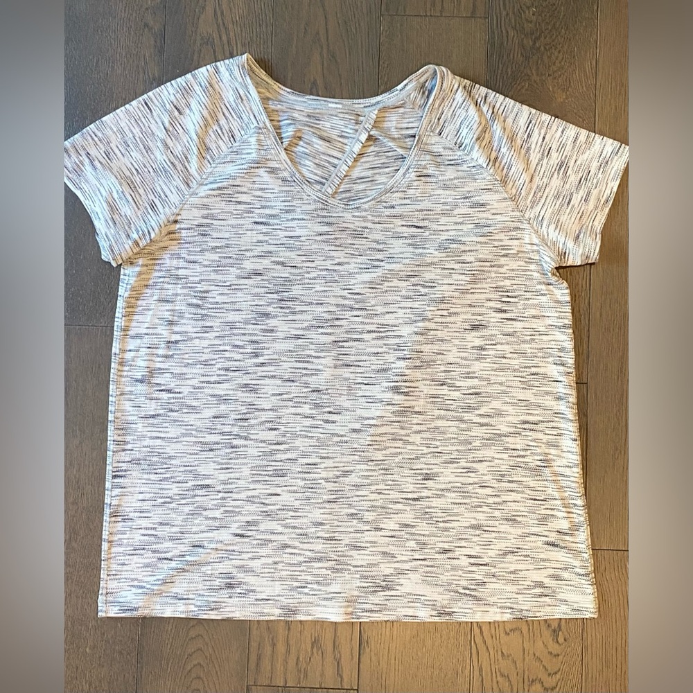 NWT Lululemon open back top size 6